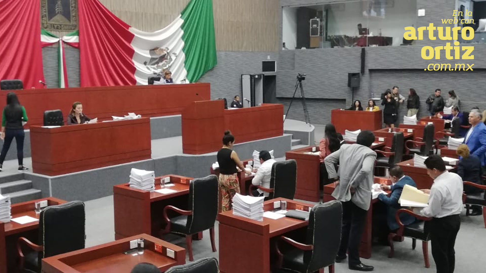 DIPUTADOS APRUEBAN SOLO 4 LEYES DE INGRESOS MUNICIPALES