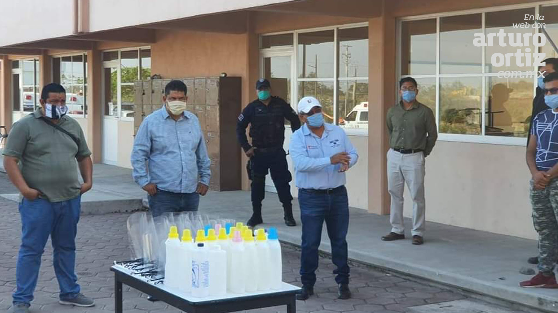 ESTUDIANTES DE INGENIERÍA  BUSCAN FABRICAR VENTILADORES ARTIFICIALES