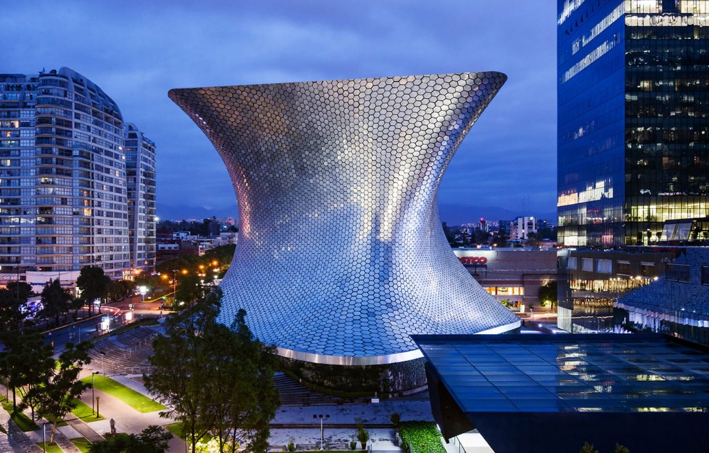 RECORRIDO POR EL MUSEO SOUMAYA