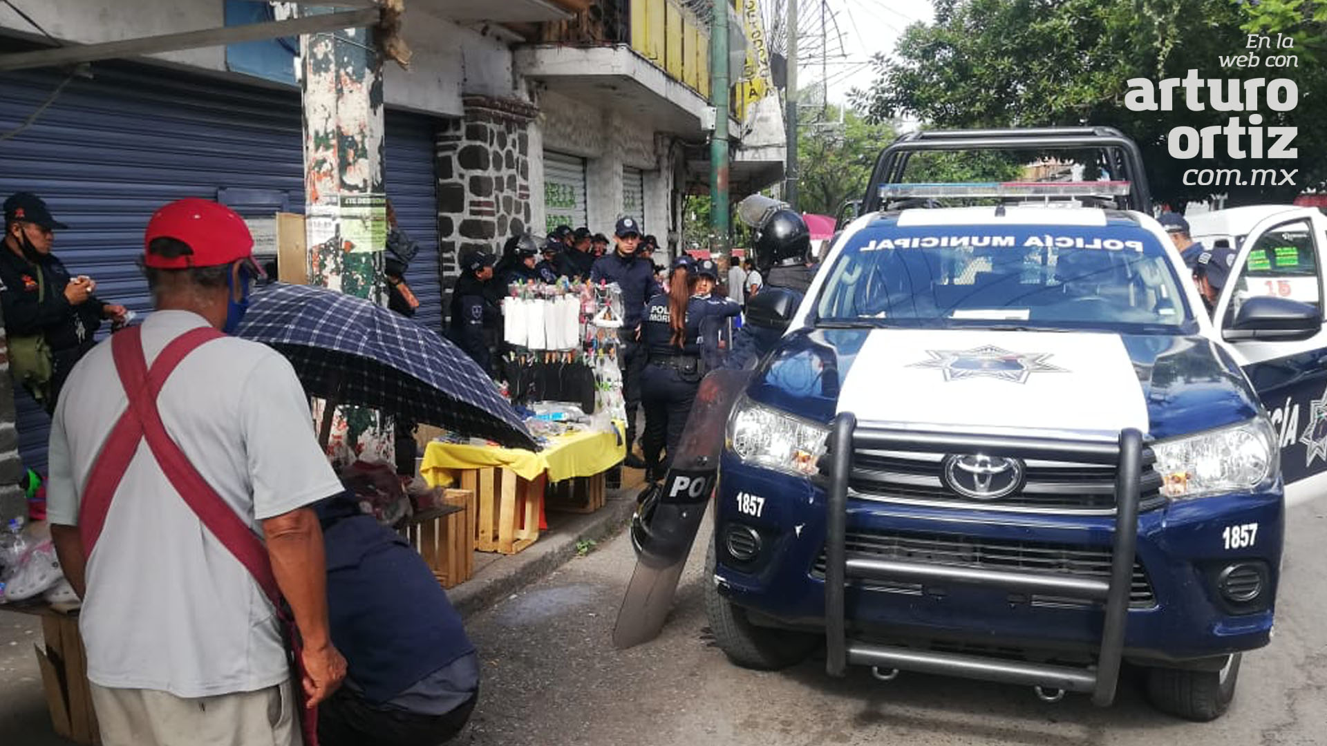 SE REINSTALAN COMERCIANTES AMBULANTES DEL ALM