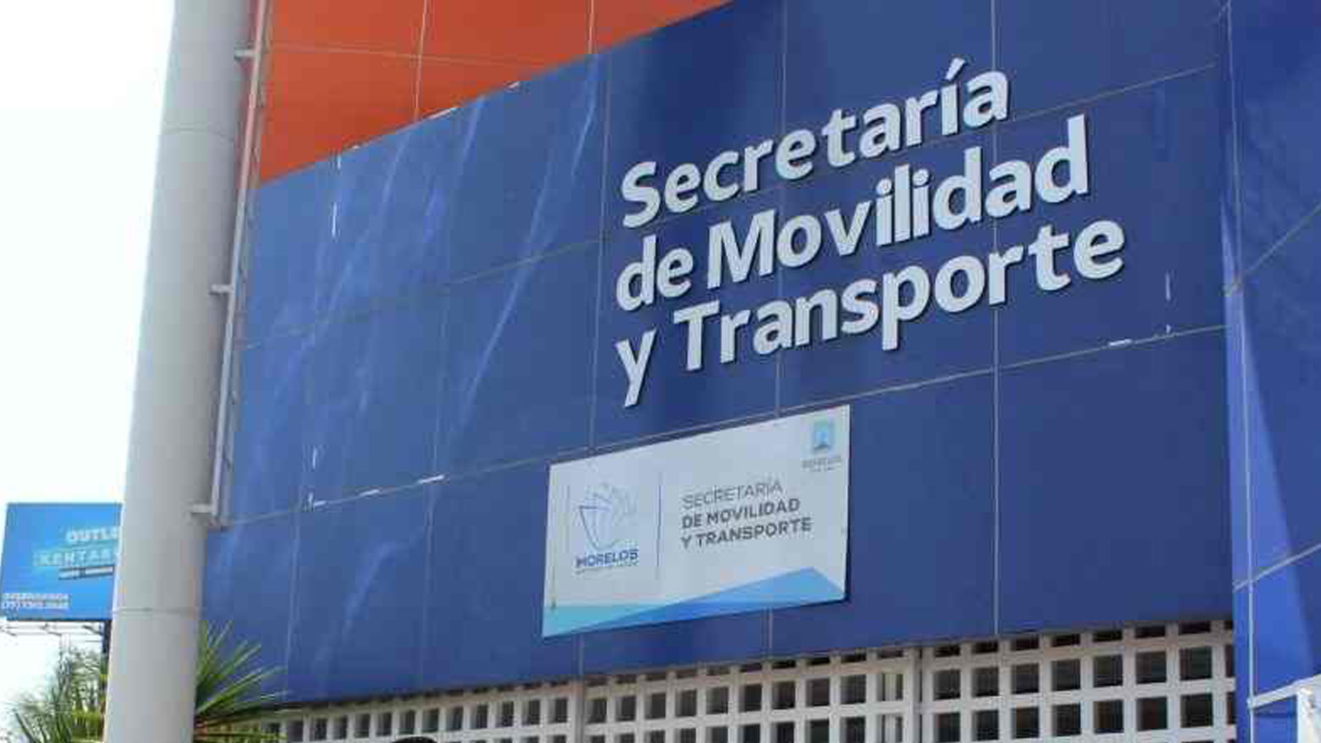 PÁGINA PARA CITAS EN MOVILIDAD Y TRANSPORTE, LISTA PARA SEMÁFORO AMARILLO