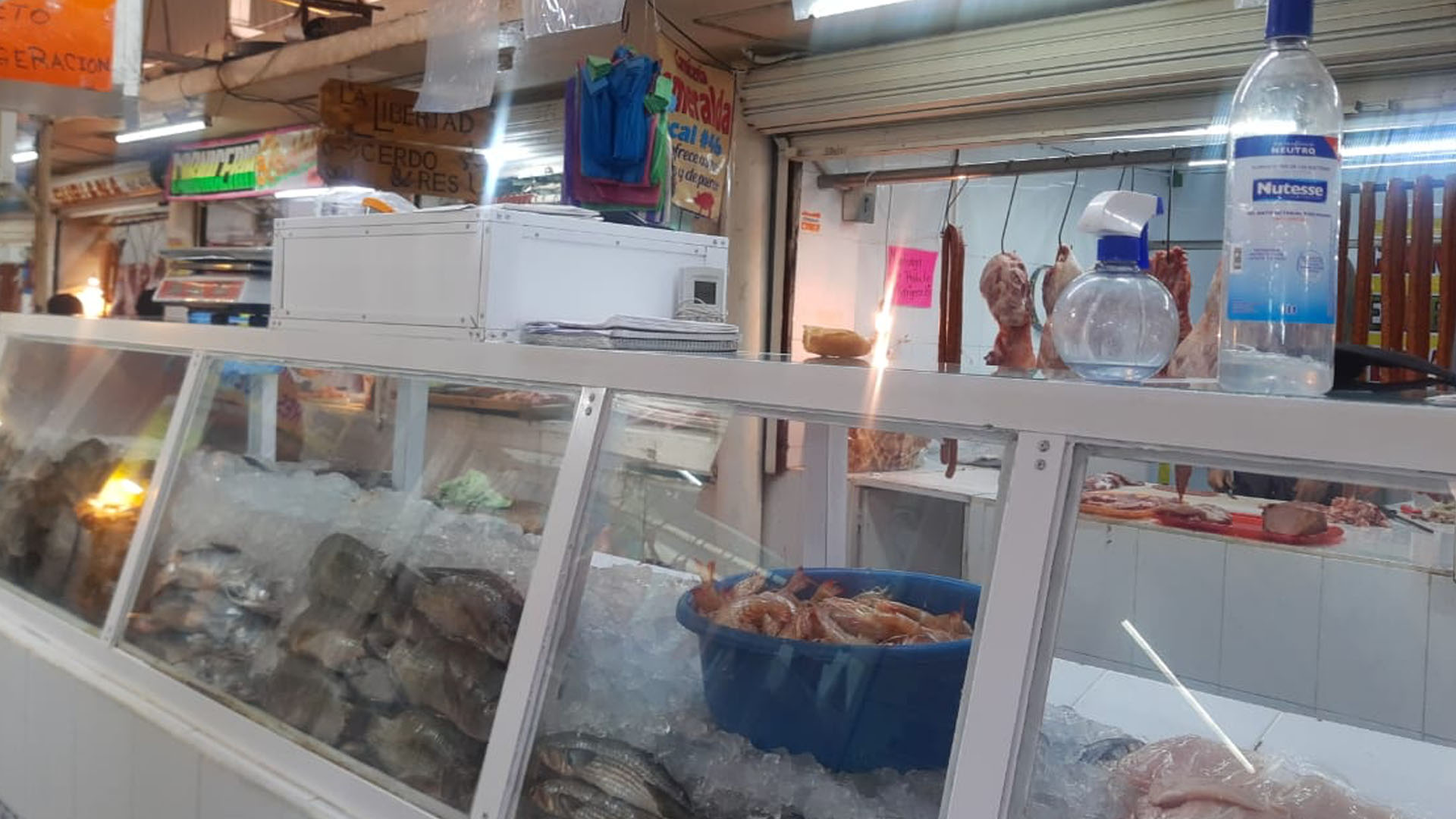 SUBEN PRECIOS Y BAJAN VENTAS DE PESCADOS Y MARISCOS