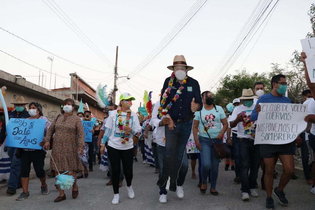 PIDE AGUSTÍN ALONSO EL VOTO DE CONFIANZA A VECINOS DE “EL CARACOL” Y “EL CERRO DE SAN CARLOS”