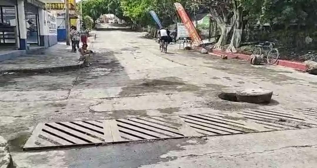 LLUVIAS DAÑAN CALLES EN CUAUTLA