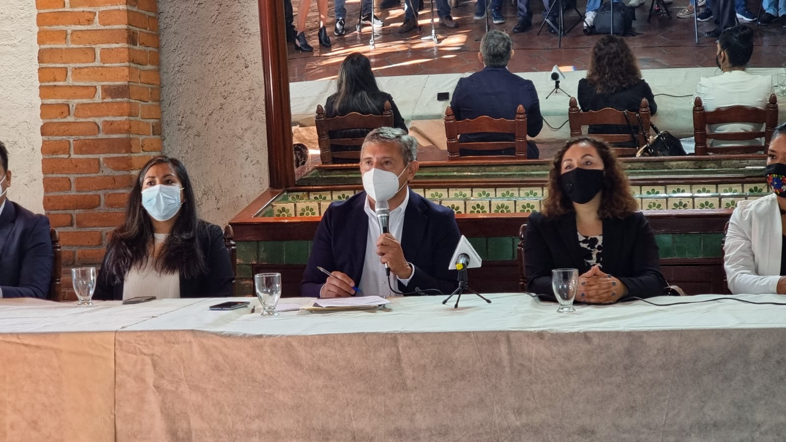 CONGRESO NO DEBE CONCESIONAR ALUMBRADO PÚBLICO EN CUERNAVACA