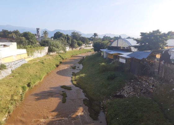 Lluvia, agua, río, barranca