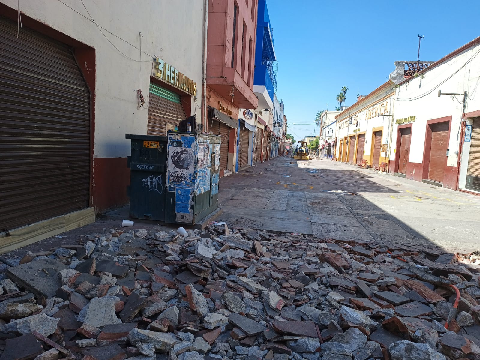 PIDE AYUNTAMIENTO DE CUAUTLA CIERRE DE NEGOCIOS POR REMODELACIÓN DEL ZÓCALO