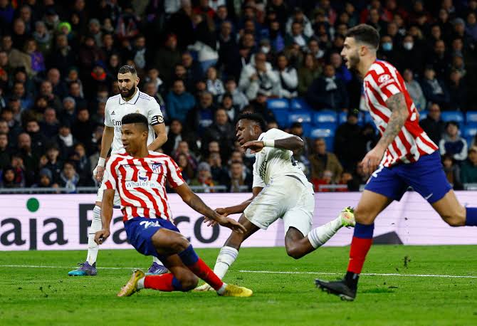 EL REAL MADRID SE ESTRELLA EN EL DERBI MADRILEÑO