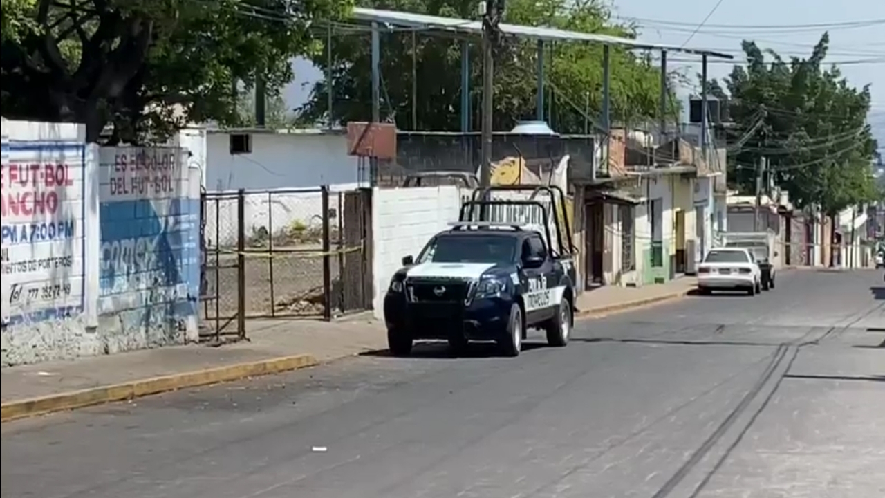 BALEAN A HOMBRE EN CAMPO DE FUTBOL EN TEMIXCO