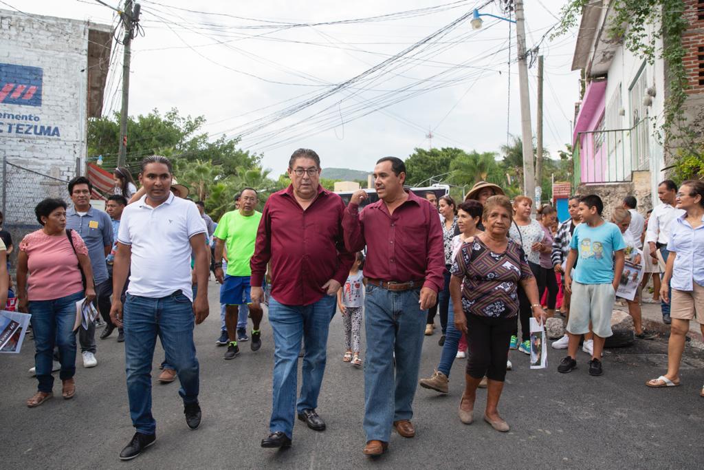 CUMPLE VÍCTOR MERCADO COMPROMISOS CON HABITANTES DE EMILIANO ZAPATA