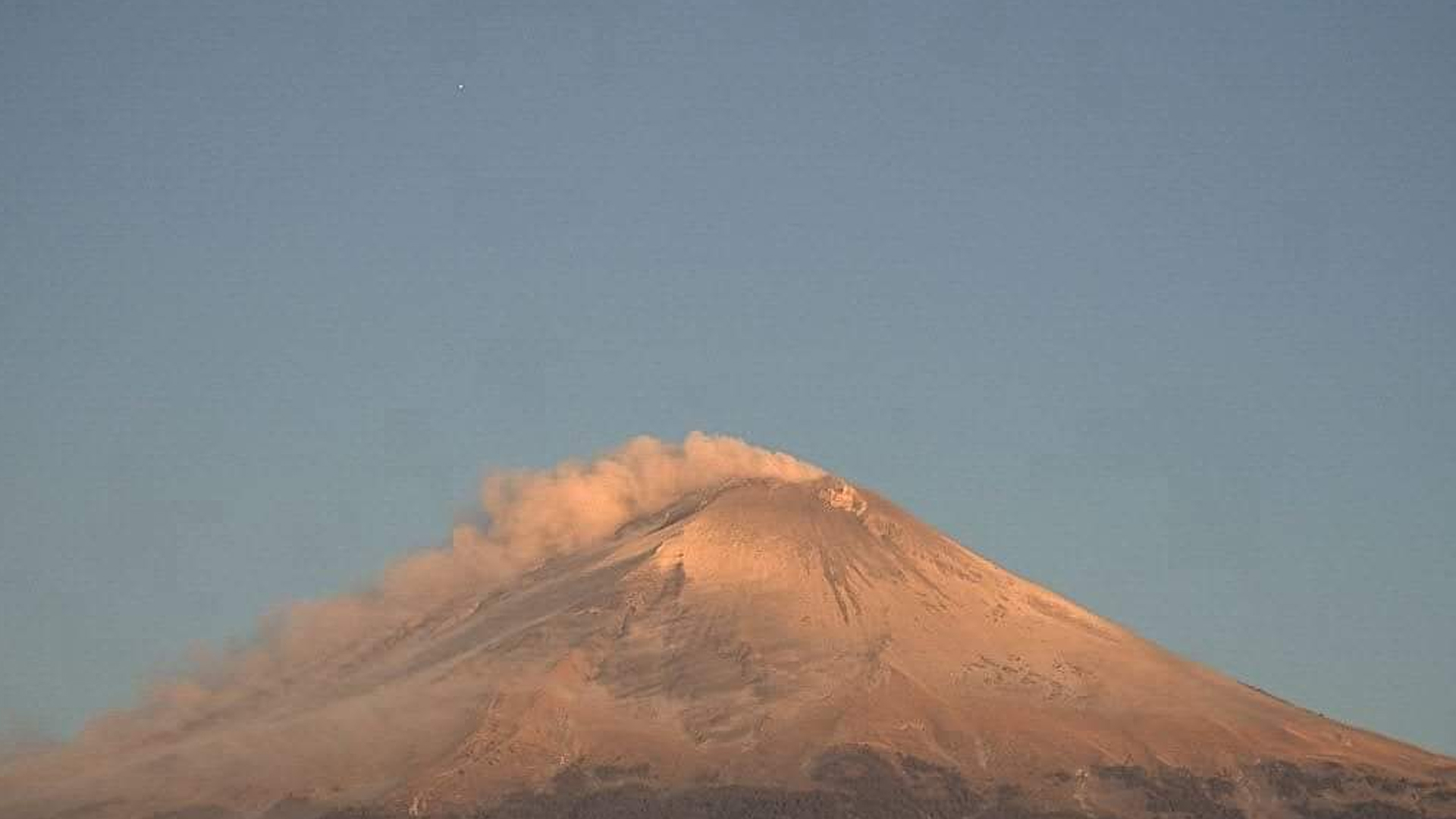 TETELA DEL VOLCÁN Y TEPALCINGO LOS MUNICIPIOS CON MAYOR CAÍDA DE CENIZA ESTE LUNES