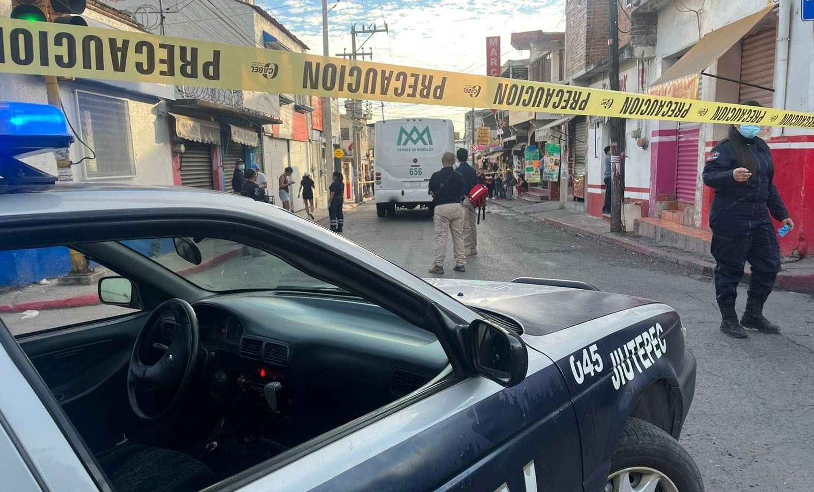 AUTOBÚS DE PASAJEROS ATROPELLA A MUJER DE LA TERCERA EN JIUTEPEC