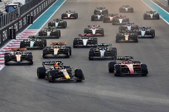 ‘CHECO’ PÉREZ LARGARÁ EN TERCERA POSICIÓN EN EL GRAN PREMIO DE AUSTRALIA