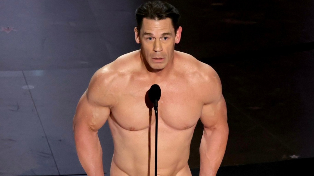 JOHN CENA APARECIÓ DESNUDO EN LOS OSCARS POR ESTA RAZÓN