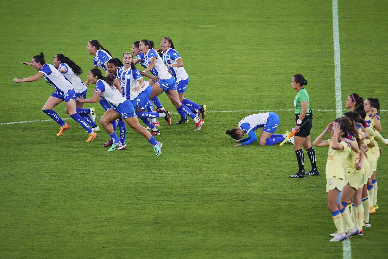 LAS RAYADAS LE QUITARON LA COPA AL AMÉRICA EN LA LIGA MX FEMENIL