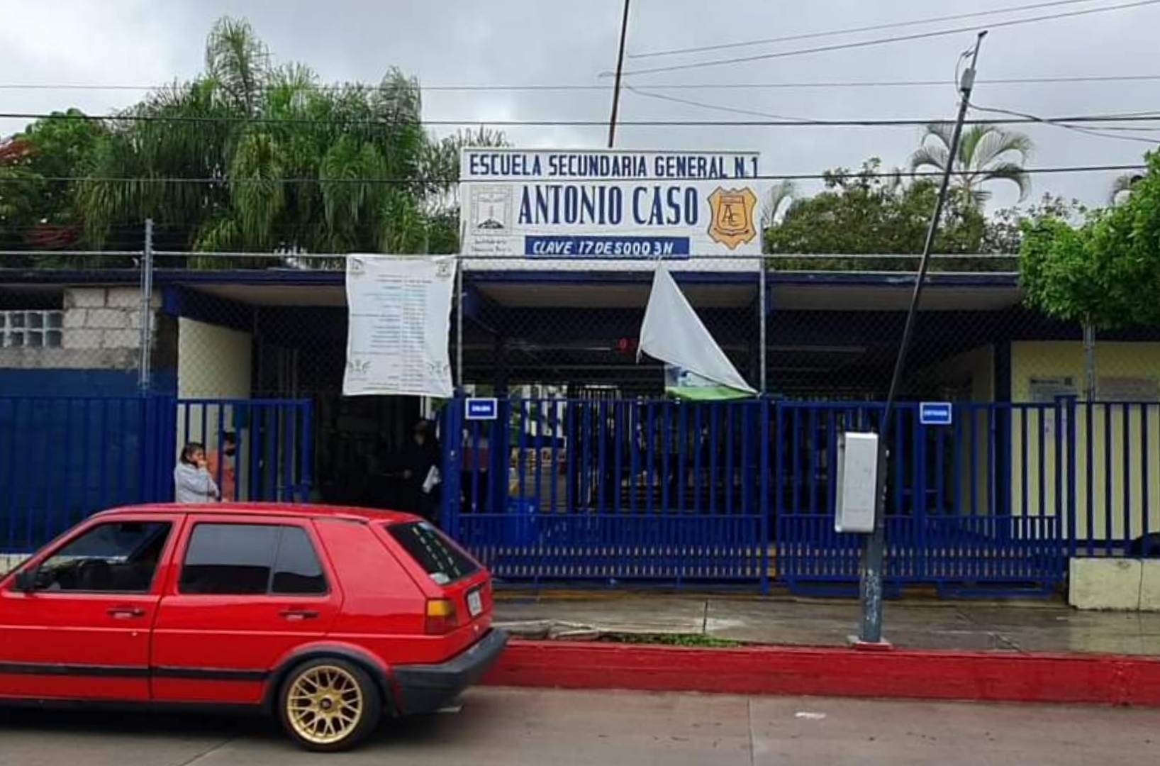 PIDEN AUTORIDADES A ESTUDIANTES NO REALIZAR FALSAS LLAMADAS DE EMERGENCIA