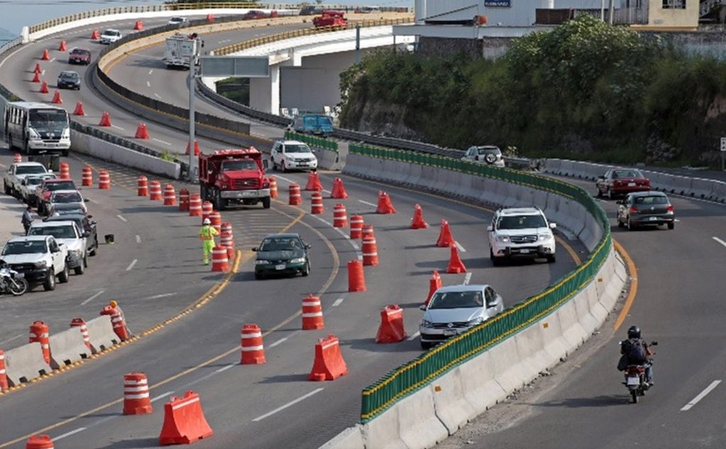 ¡PRECAUCIÓN! CERRARÁN LOS ACCESOS Y SALIDAS DEL PASO EXPRÉS