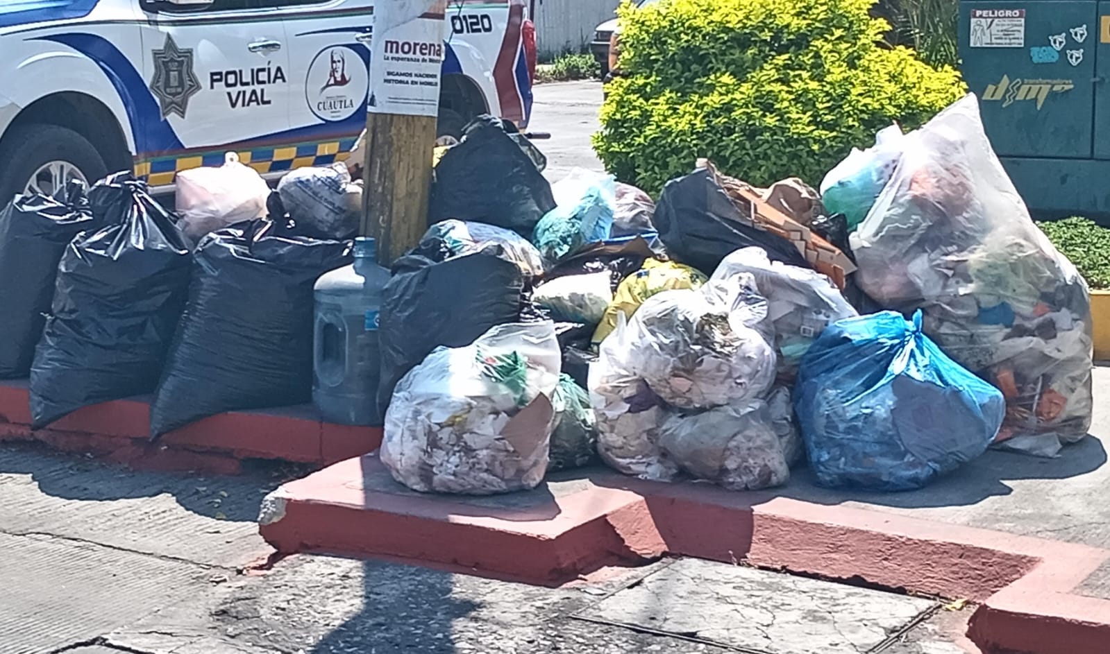 CONTINÚAN LOS PROBLEMAS DE RECOLECCIÓN DE BASURA EN CUAUTLA