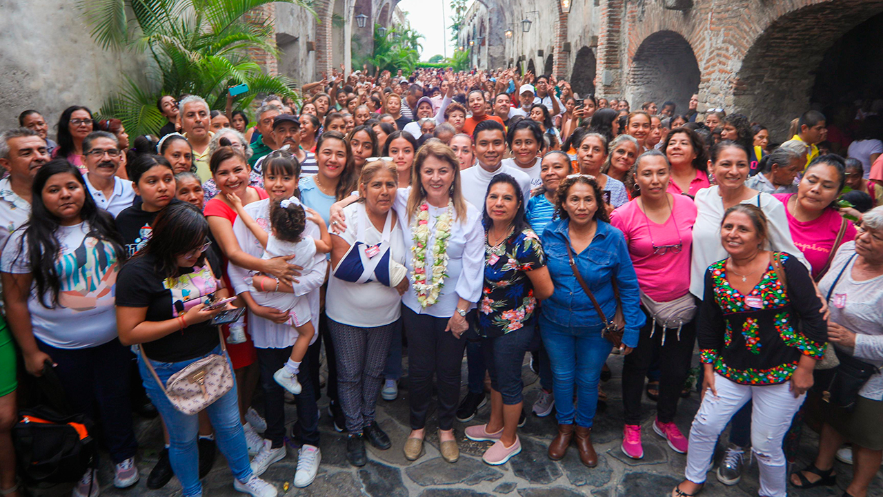 FORTALECERÁ MARGARITA GONZÁLEZ SARAVIA PROGRAMAS SOCIALES PARA MUJERES