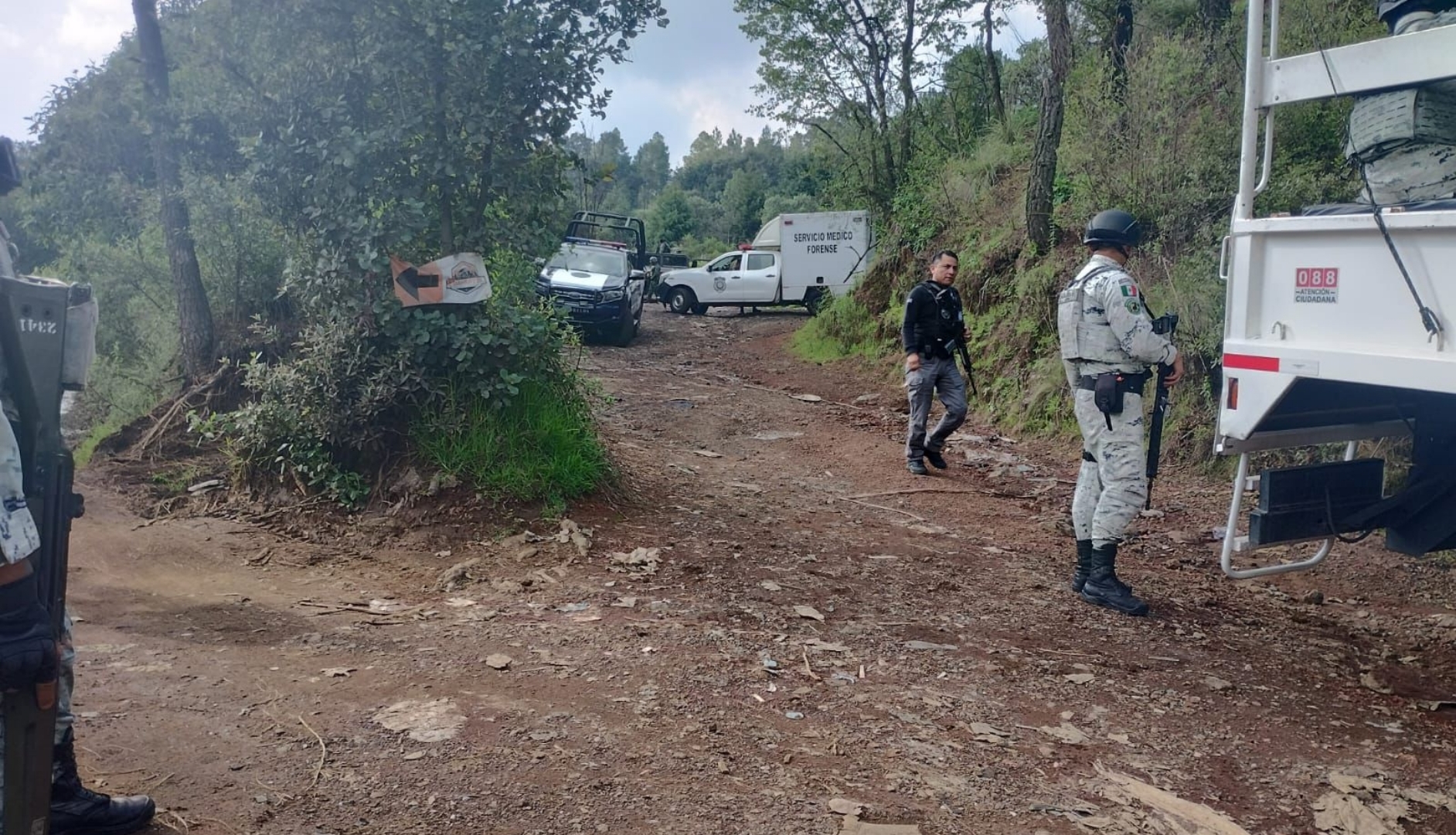 LOCALIZAN EL CADÁVER DE UN HOMBRE EN UN CAMINO DE TERRACERÍA EN HUITZILAC