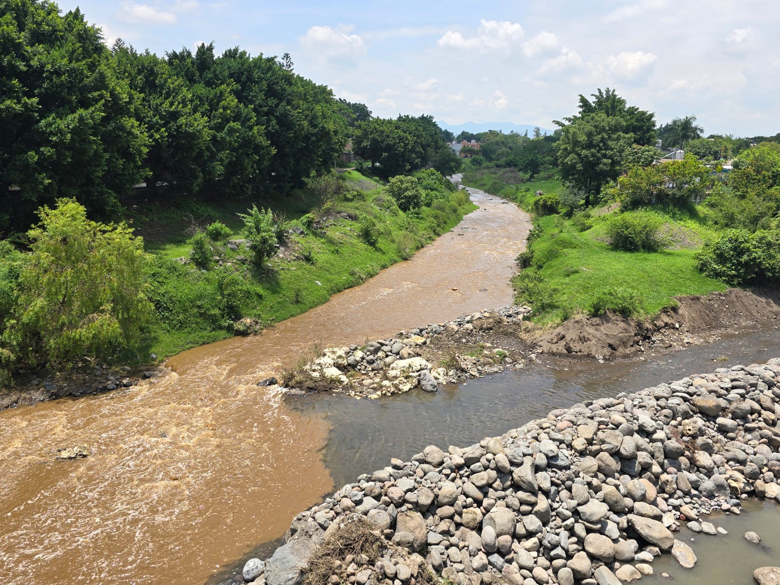 ADVIERTE PC POR CRECIENTES DEL RÍO CUAUTLA