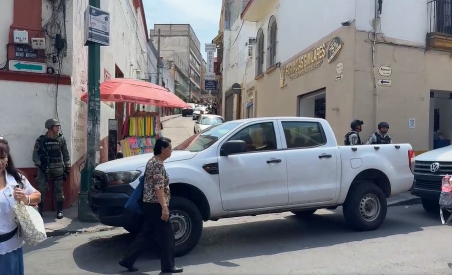 OPERATIVO CONTRA NARCOMENUDEO EN CENTRO DE CUERNAVACA