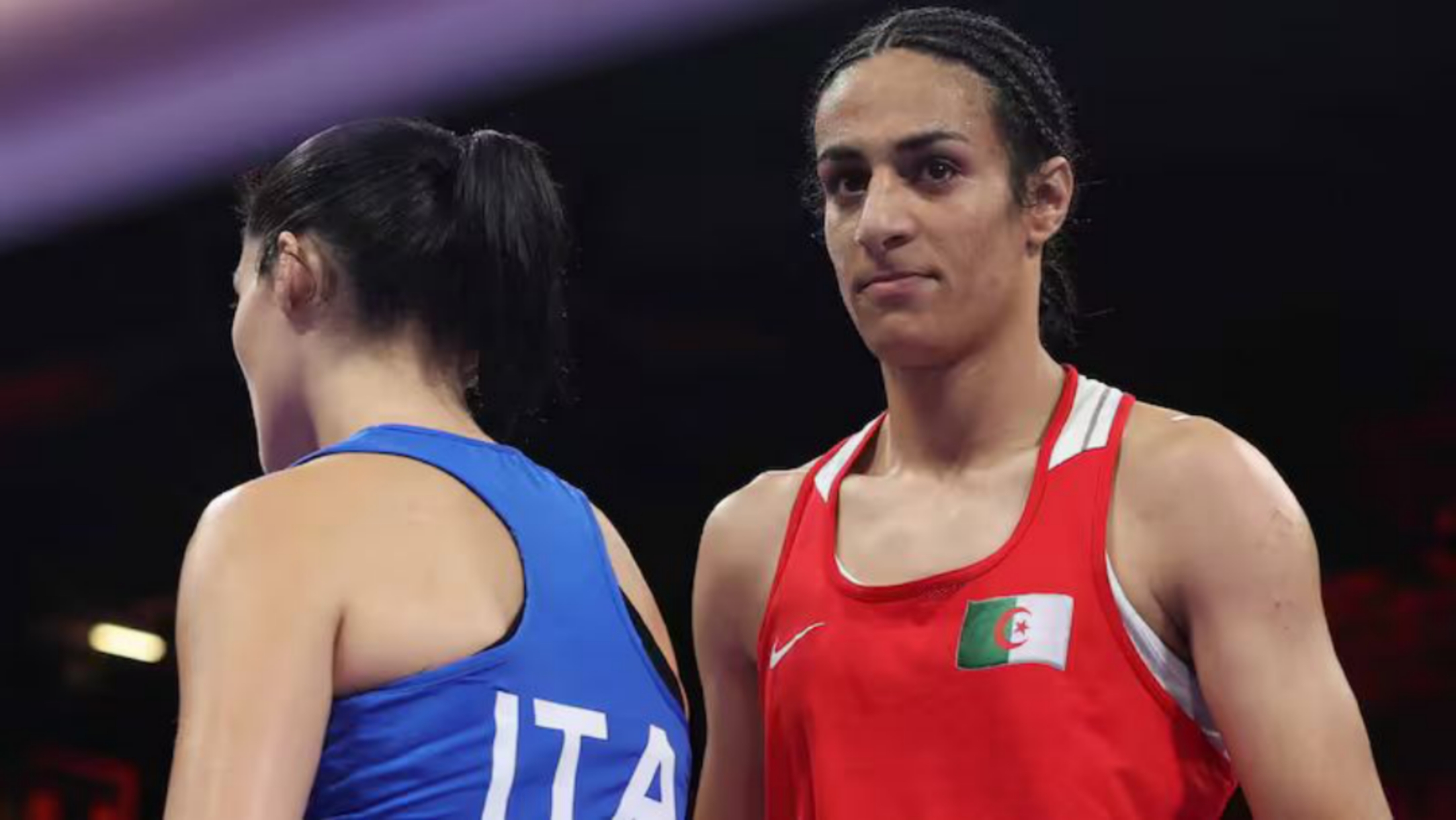 BOXEADORA ABANDONA PELEA POR LA FUERZA DE SU CONTRINCANTE EN LAS OLIMPIADAS