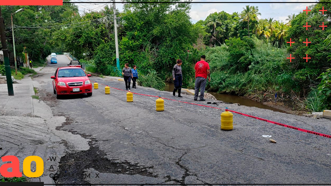 LLUVIAS Y CRECIENTE DEL RÍO APATLACO PROVOCAN SOCAVÓN EN ZACATEPEC