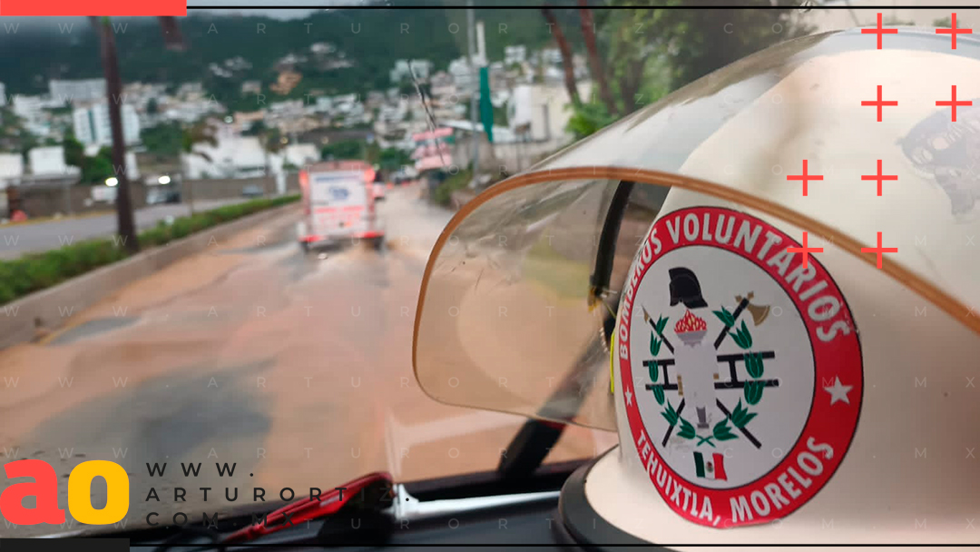 BOMBEROS VOLUNTARIOS DE TEHUIXTLA SE SUMAN A LABORES DE RESCATE EN GUERRERO