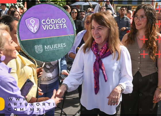 La gobernadora Margarita González Saravia puso en marcha el programa "Código Violeta" en Cuernavaca.