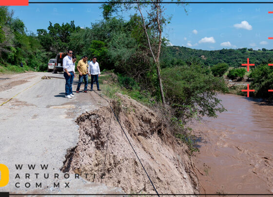 La creciente del Río Amacuzac dejó daños en carreteras del poblado de Río Seco, en Jojutla.