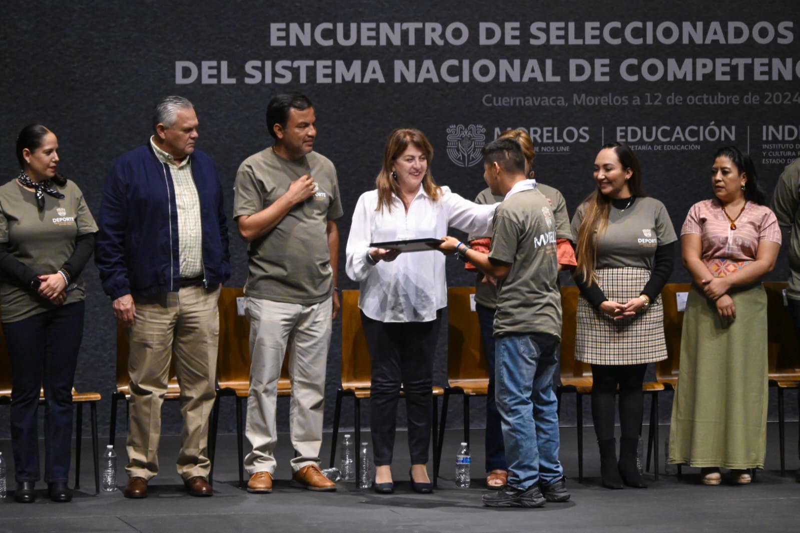 ENTREGA MARGARITA GONZÁLEZ SARAVIA RECONOCIMIENTOS A DEPORTISTAS MORELENSES