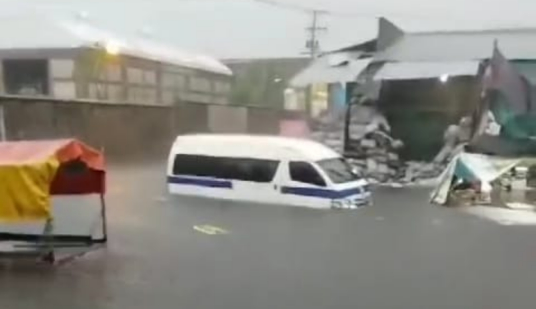 LLUVIAS CAUSAN INUNDACIONES EN CUAUTLA