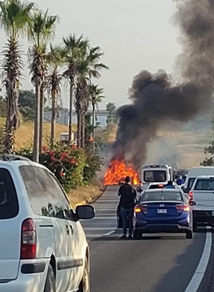 MUEREN CALCINADOS EN ACCIDENTE EN LA AUTOPISTA CUERNAVACA-ACAPULCO