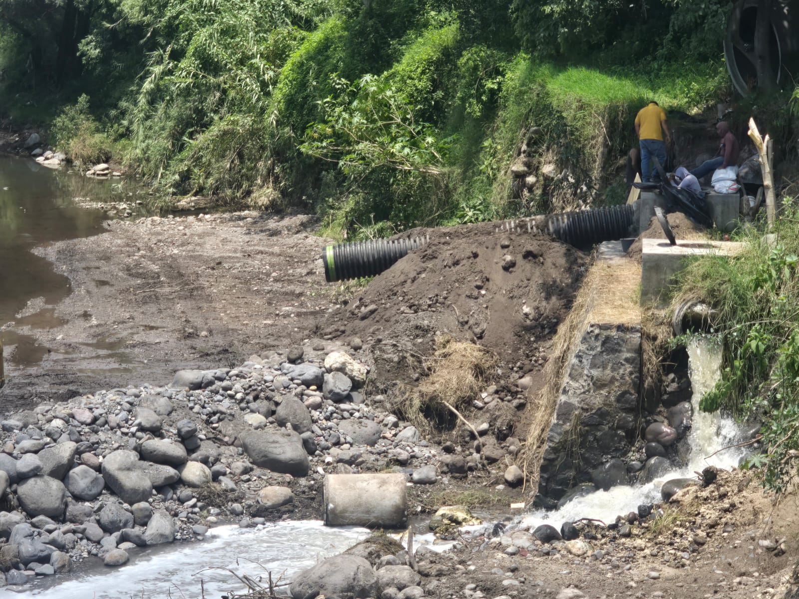 DETECTAN 74 DESCARGAS DE AGUAS NEGRAS EN EL RÍO CUAUTLA