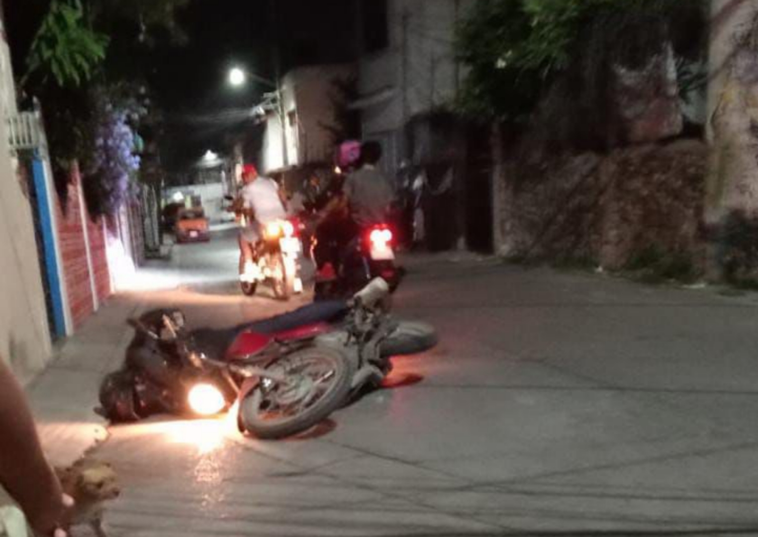 ULTIMAN A MOTOCICLISTA EN EL POBLADO DE TEJALPA