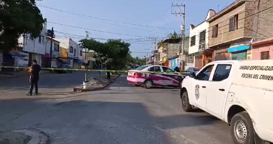 ABANDONAN EL CUERPO SECCIONADO DE UN HOMBRE EN XOCHITEPEC