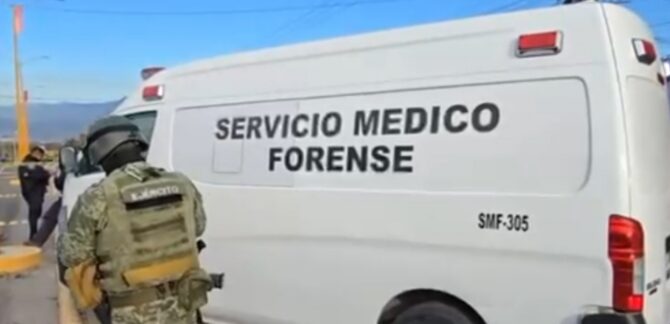 Una mujer Policía fue atacada a balazos en la carretera federal Cuautla-Cuernavaca.