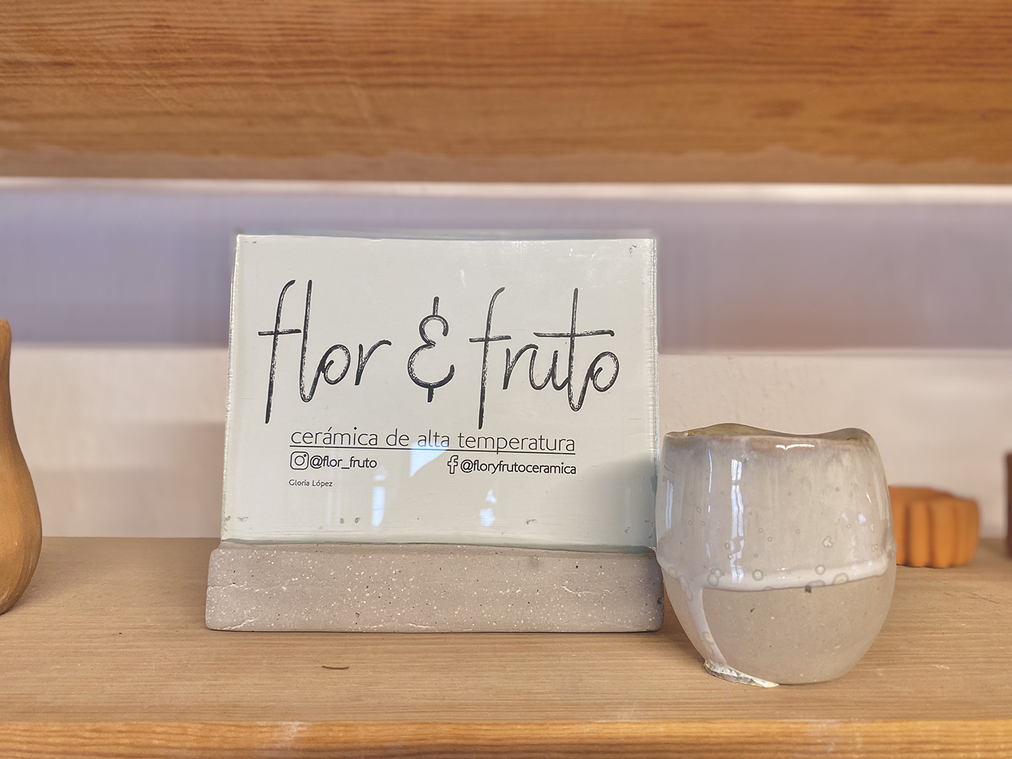 FLOR Y FRUTO CERÁMICA Y ARTE POR GLORIA LÓPEZ