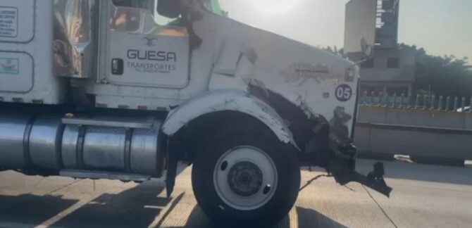 Accidentes en los carriles del Paso Exprés.