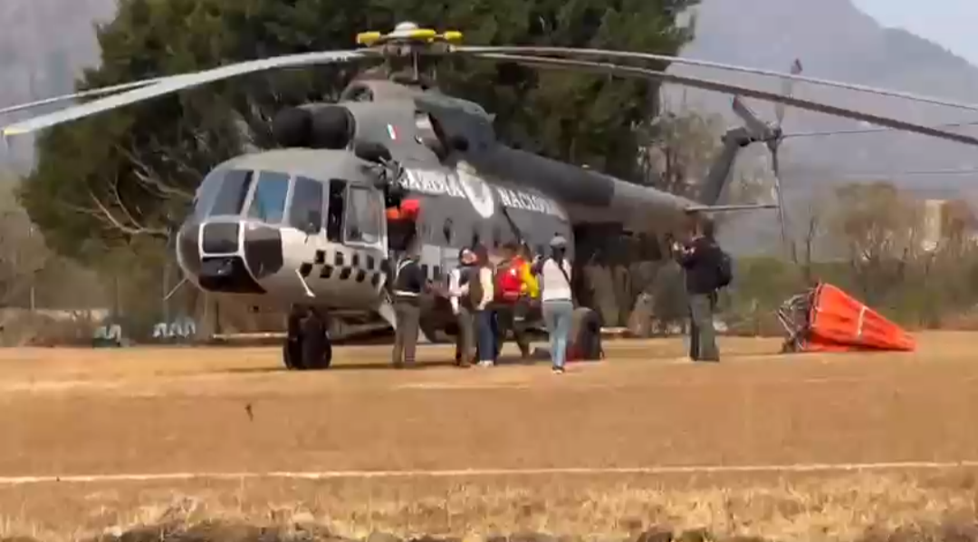 CONTROLAN EL 30% DEL INCENDIO EN LAS TIROLESAS EN TEPOZTLÁN