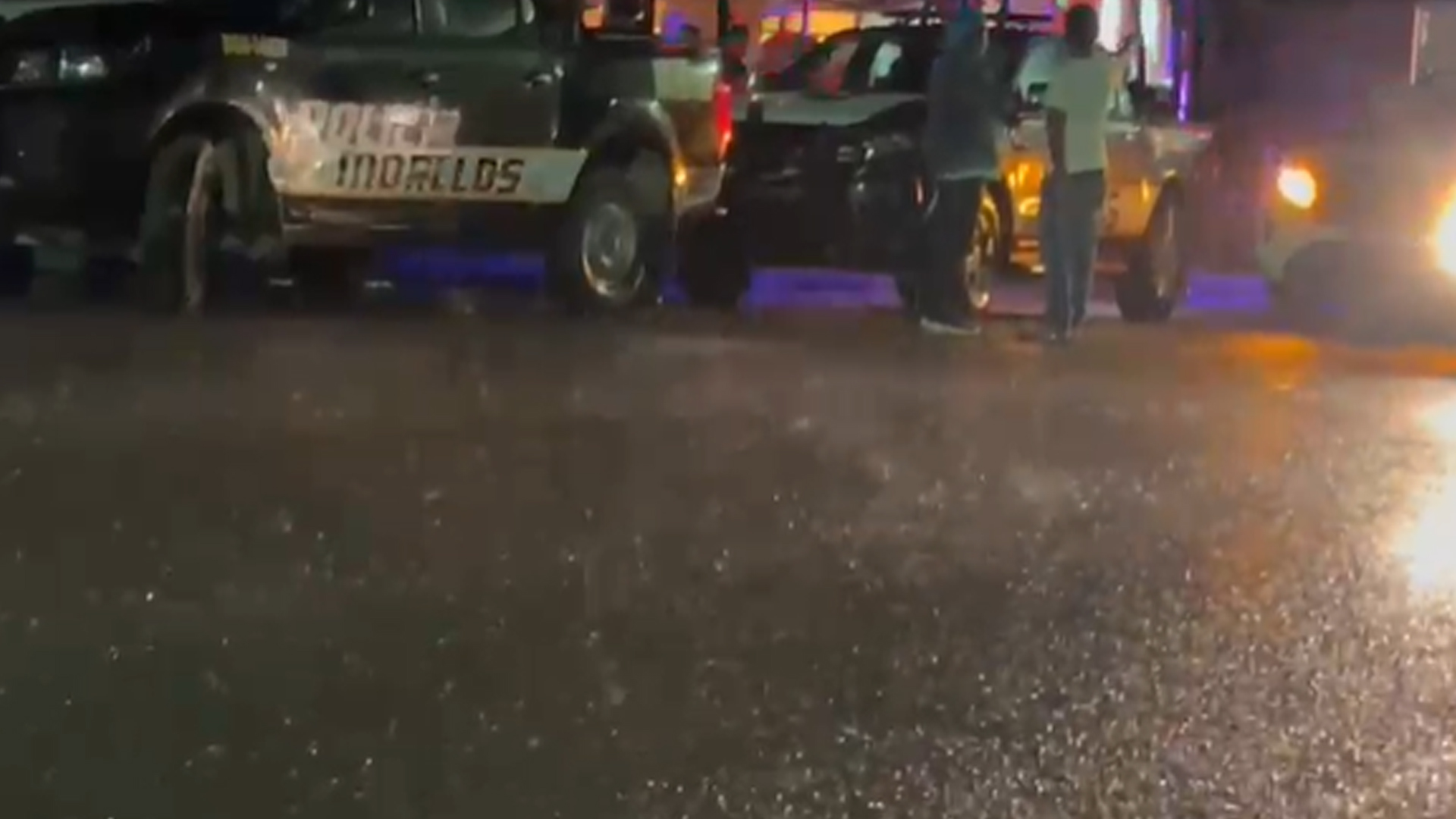 ASESINAN A BALAZOS AL CANTANTE DE UN BAR EN LA COLONIA EL GUANTE EN EMILIANO ZAPATA 