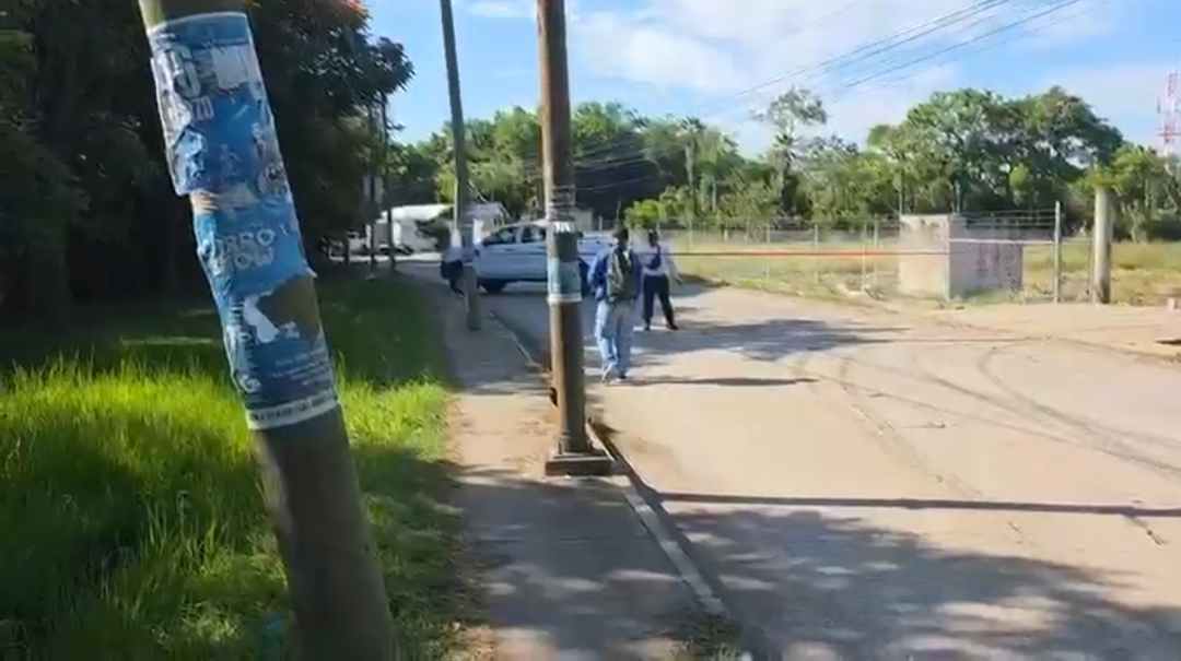 MOTOCICLISTA MUERE TRAS DERRAPAR SU MOTO EN JIUTEPEC
