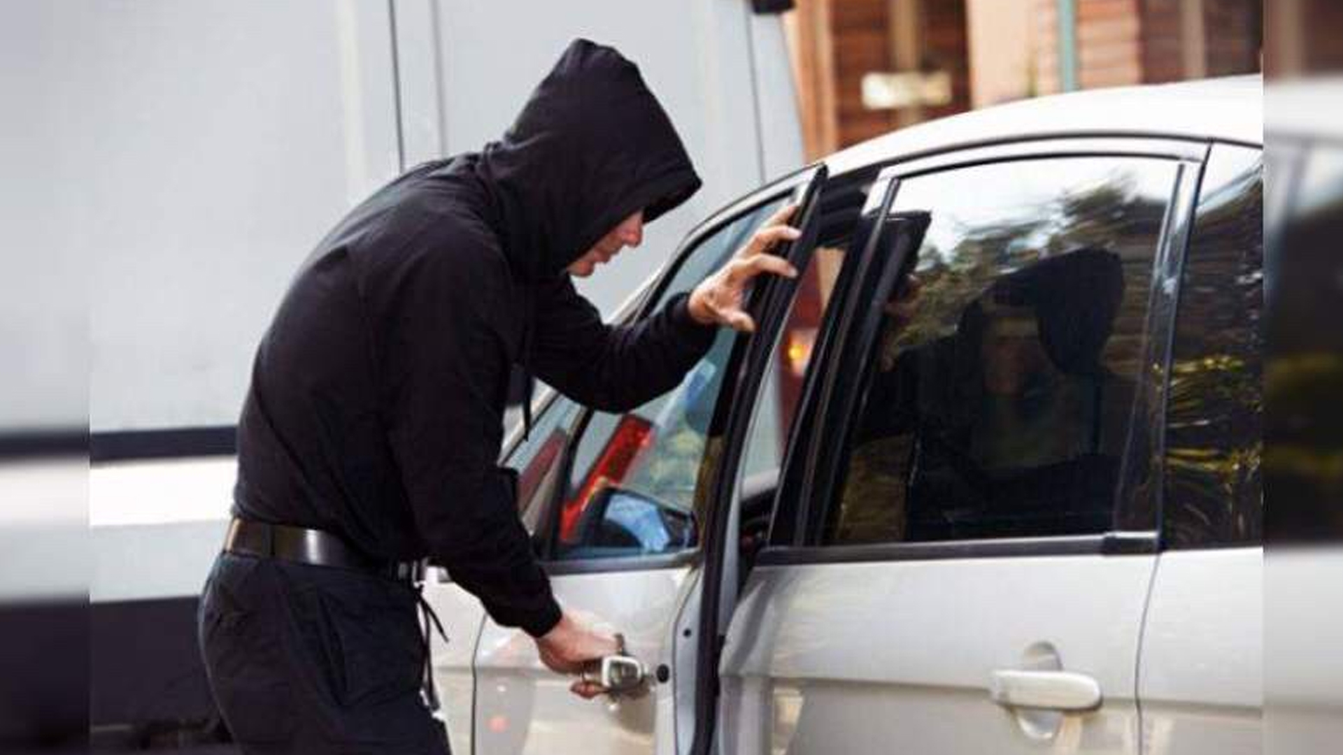 REPORTAN EL ROBO DE DOS VEHÍCULOS EN CUERNAVACA