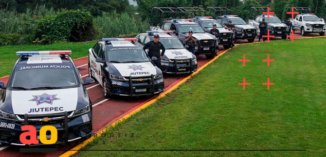 Eder Rodríguez entregó patrullas equipos Policía de Jiutepec