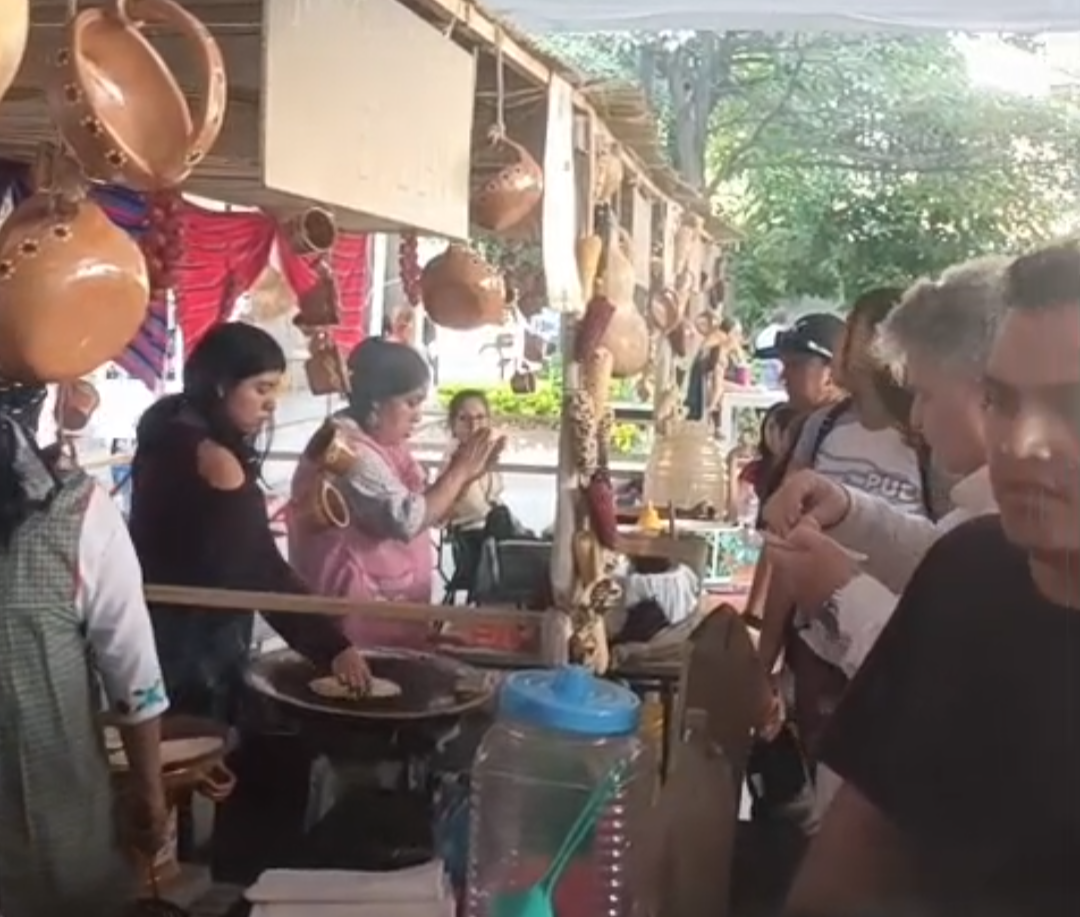 LA PURA SABROSURA DEL MEZCAL Y QUESO CON EL GENERAL