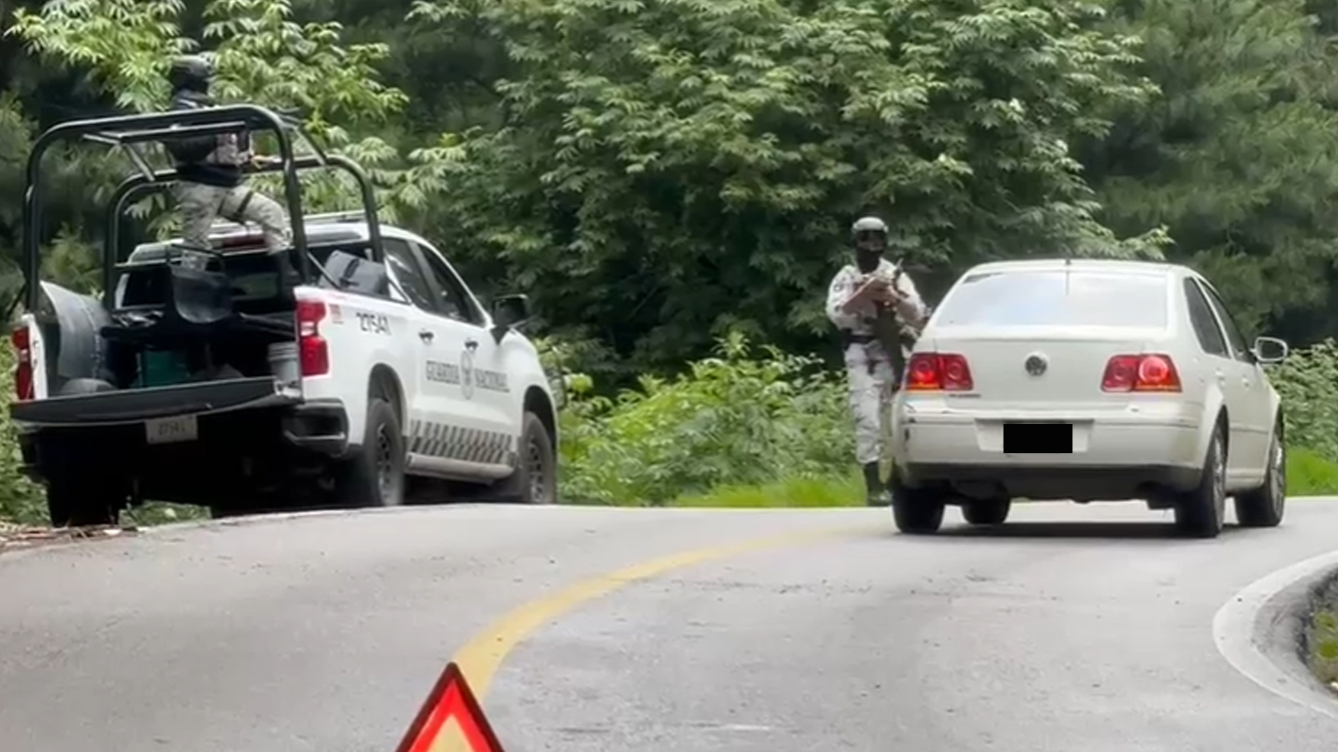 ROBO DE VEHÍCULO DEJA COMO SALDO UN HOMBRE HERIDO DE UN DISPARO EN HUITZILAC