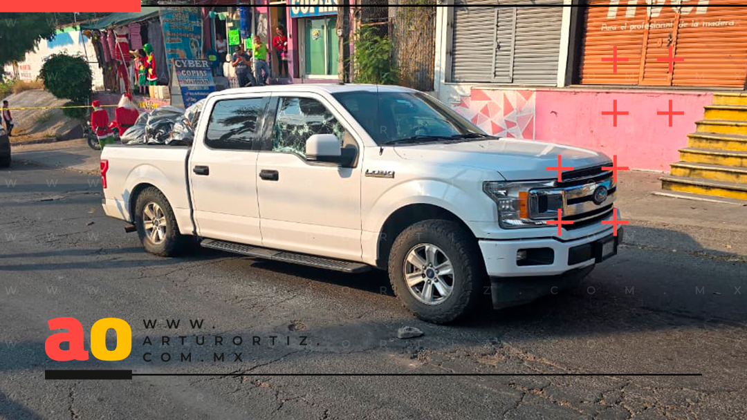 MATAN A PAREJA QUE VIAJABA EN UNA CAMIONETA EN CUAUTLA