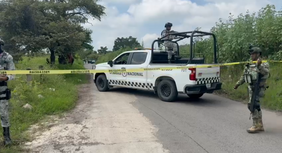ABANDONAN LOS CUERPOS SIN VIDA DE DOS HOMBRES EN UN CAMINO DE TERRACERÍA EN EMILIANO ZAPATA
