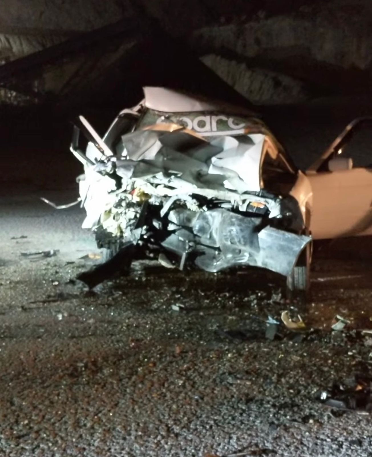 CHOQUE EN LA CARRETERA JOJUTLA-TEQUESQUITENGO DEJA COMO SALDO UN HOMBRE SIN VIDA